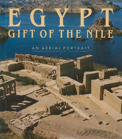 cover image Egypt Gift of the Nile: An Aerial Portrait
