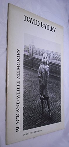 cover image Shots of Style: Great Fashion Photographs Chosen by David Bailey