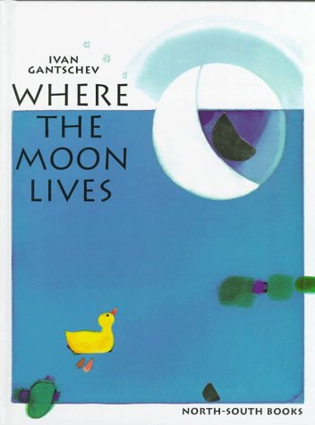 cover image Where the Moon Lives