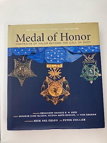 cover image MEDAL OF HONOR: Portraits of Valor Beyond the Call of Duty
