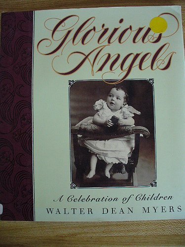 cover image Glorious Angels: A Celebration of Children