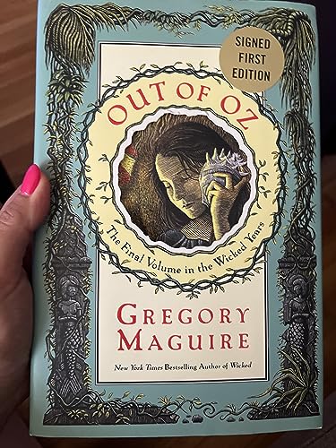 cover image Out of Oz