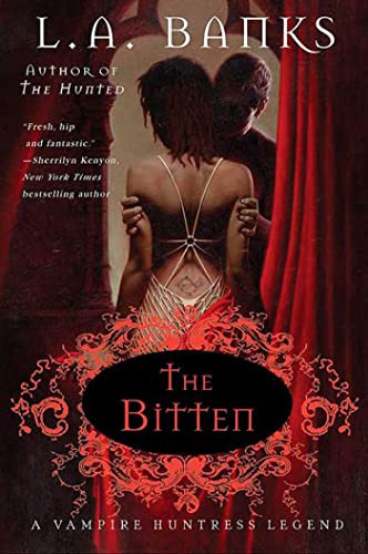 cover image THE BITTEN: A Vampire Huntress Legend