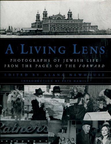 cover image A Living Lens: Photographs of Jewish Life from the Pages of the Forward