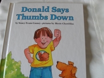 Donald Says Thumbs