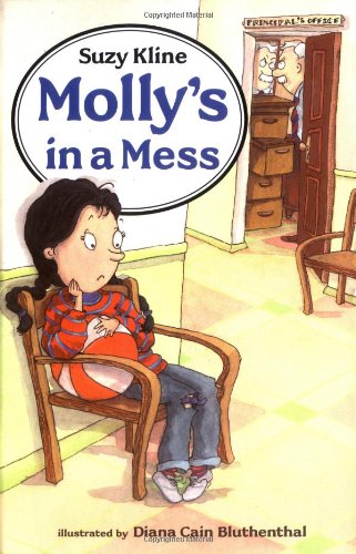 cover image Molly's in a Mess