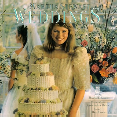 cover image Weddings by Martha Stewart