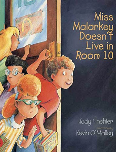 cover image Miss Malarkey Doesn't Live in Room