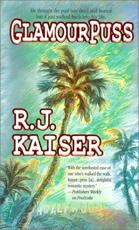 cover image Glamour Puss