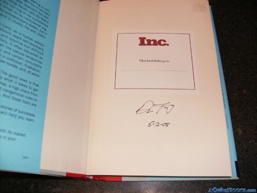 cover image No Man’s Land: What to Do When Your Company Is Too Big to Be Small but Too Small to Be Big