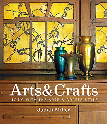 cover image Arts & Crafts: Living with the Arts & Crafts Style