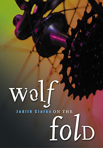 cover image WOLF ON THE FOLD