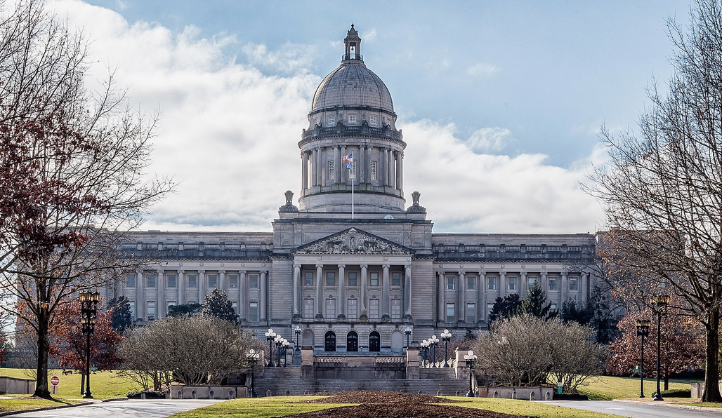 Bill would give local politicians control of KY's libraries